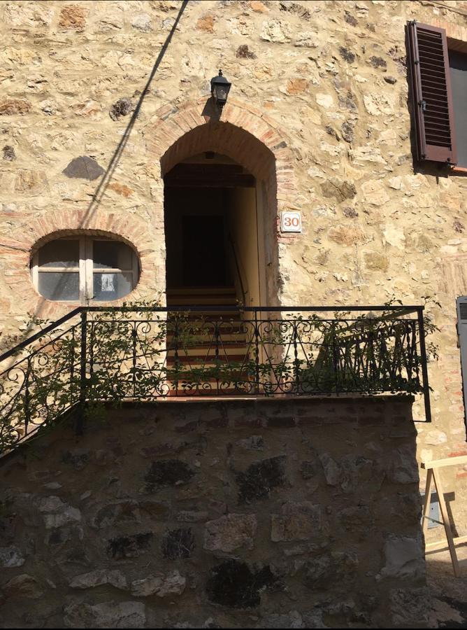 Rosa Di Maggio Apartment Pari Bagian luar foto